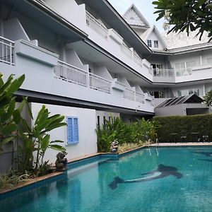 Baan Suksiri Hotel